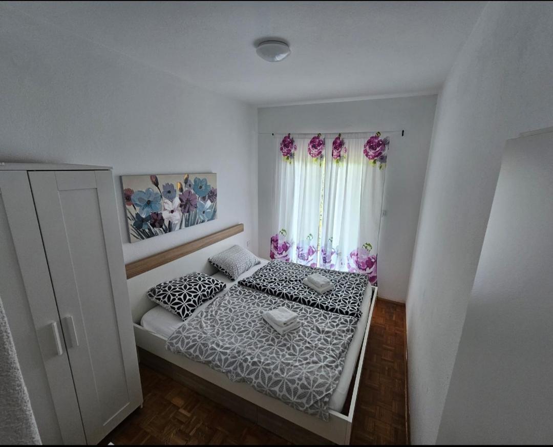 Apartmani Alma Podgora Exterior photo